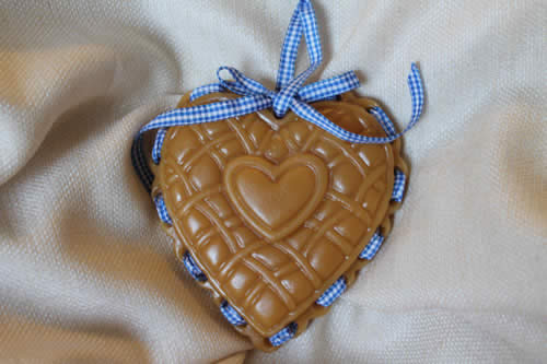 Lattice Work Heart with Ribbon